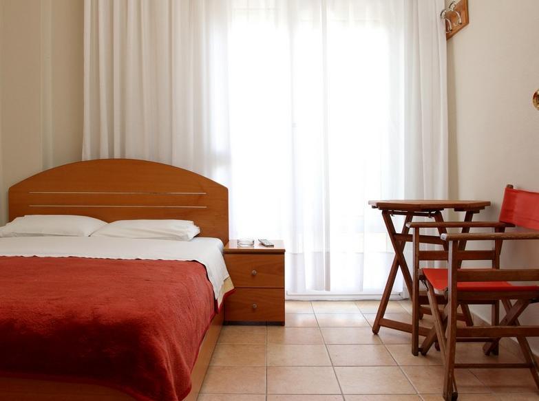 Noni Rooms Agia Trias Exteriör bild