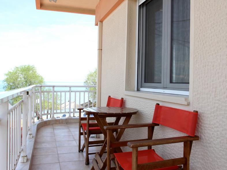 Noni Rooms Agia Trias Exteriör bild